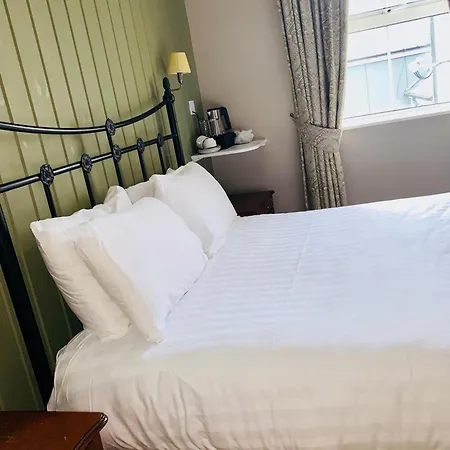 The Highlands Hotel