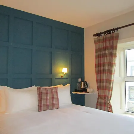 The Highlands Glenties