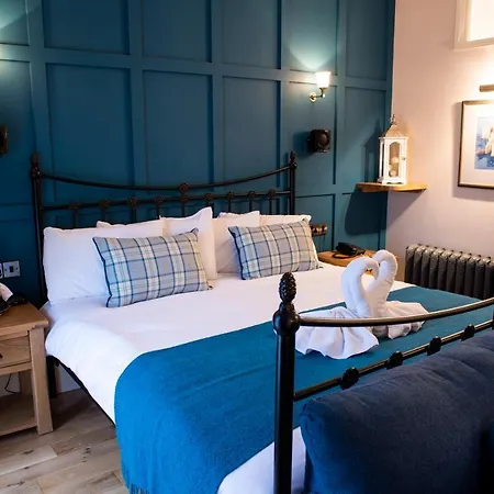 The Highlands Hotel
